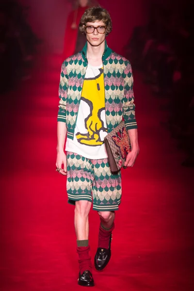 Look 43